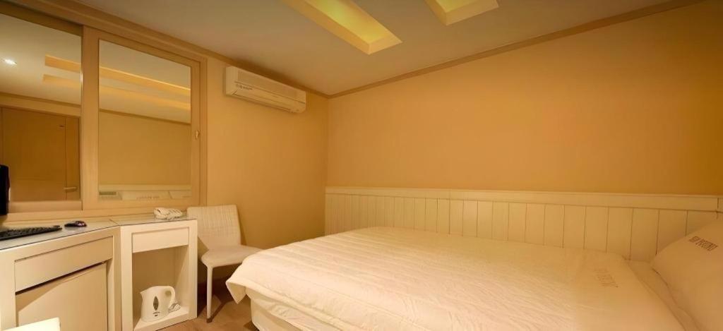 Sinyoung Motel ソウル特別市 エクステリア 写真