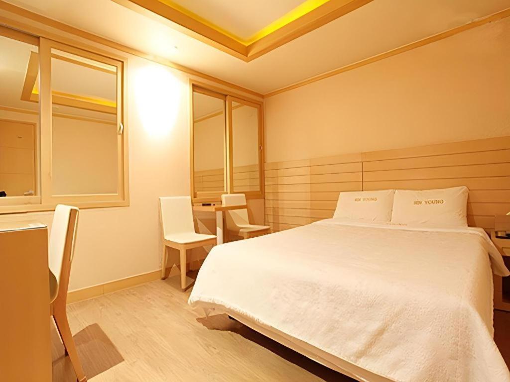 Sinyoung Motel ソウル特別市 エクステリア 写真